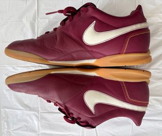 Zapatillas “Nike” Fútbol Sala Rojas y Doradas