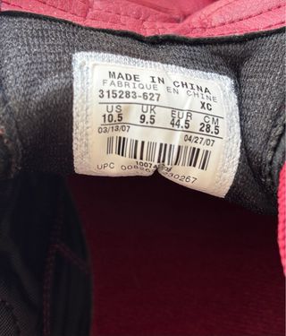 Zapatillas “Nike” Fútbol Sala Rojas y Doradas