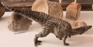 Dinosauro Acrocanthosaurus Papo