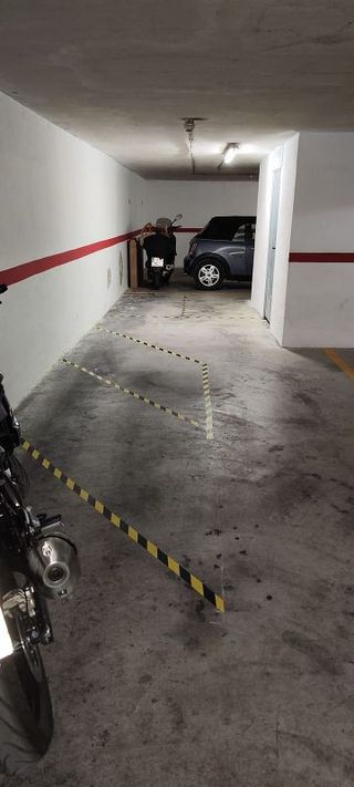 Garaje en alquiler en Ensanche - Diputación en Alicante