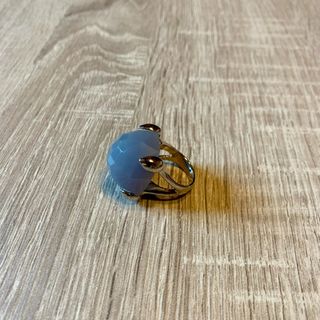 Anillo piedra malva combinado