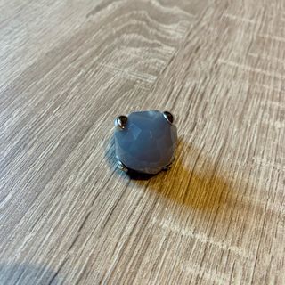 Anillo piedra malva combinado