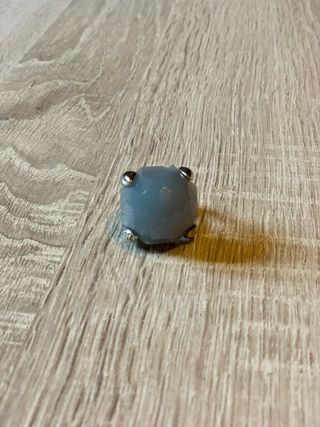 Anillo piedra malva combinado