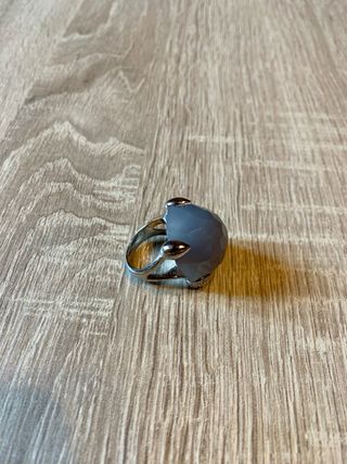 Anillo piedra malva combinado