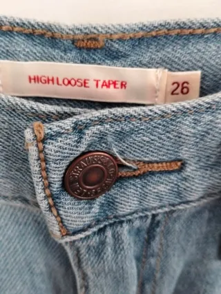 Pantalón nuevo Levis Loose Mujer