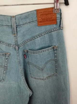 Pantalón nuevo Levis Loose Mujer