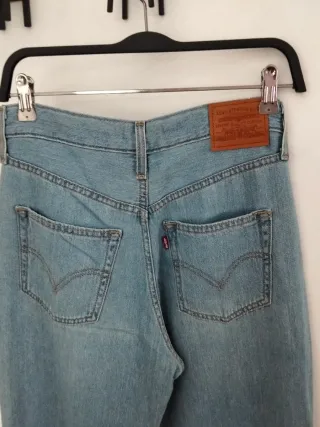 Pantalón nuevo Levis Loose Mujer