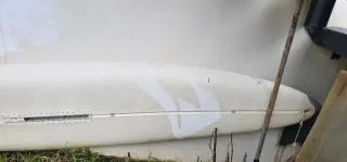 Tabla de surf blanca