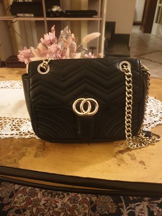 Borsa tracolla nera trapuntata