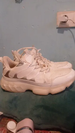 Zapatillas blancas