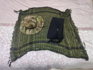 Gorro y palestina camuflaje