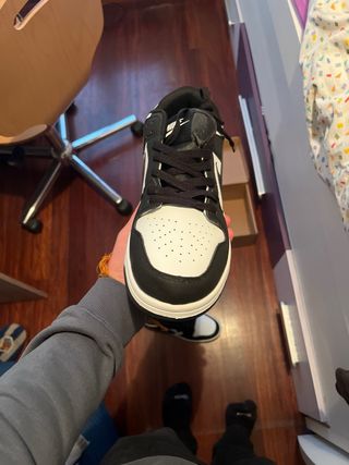 Zapatillas blanco con negro para bestir