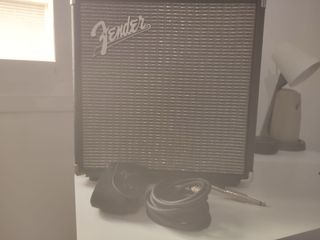 “Bajo Squier Precision Bass pack “ como nuevo”