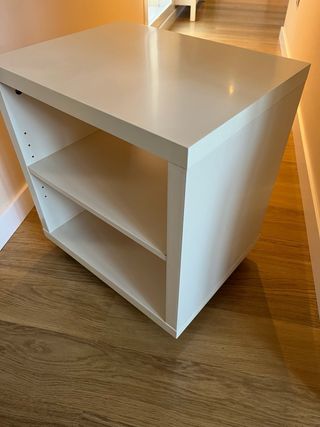 Mesa auxiliar IKEA con ruedas