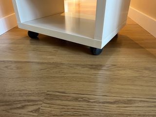 Mesa auxiliar IKEA con ruedas