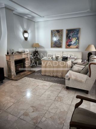 Casa pareada en venta en Lucena