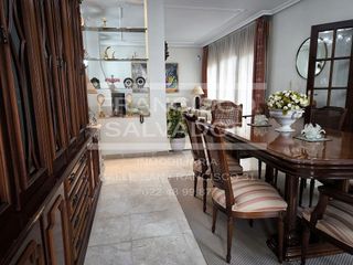 Casa pareada en venta en Lucena