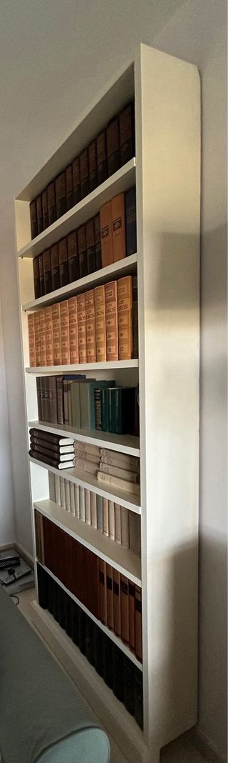 Estanterías de madera y metal hechas a mano