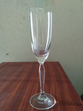 Juego de copas de cristal