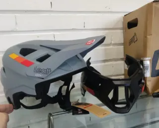 Casco Leatt Enduro 2.0 V23 NUEVO