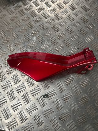 Carenado Yamaha Tracer 07 Derecho Trasero Rojo