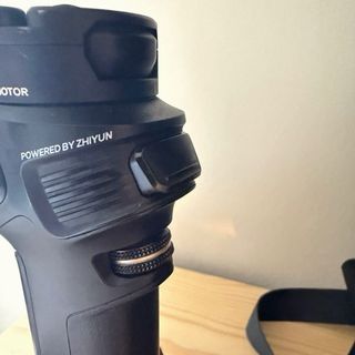 Estabilizador Zhiyum Weebil 3s funda y caja