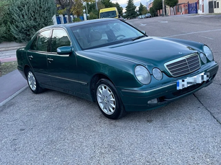 Mercedes-Benz Clase E 2001 2.6 6 Velocidades