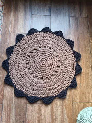 Alfombra redonda trapillo marrón y negro 72 cm