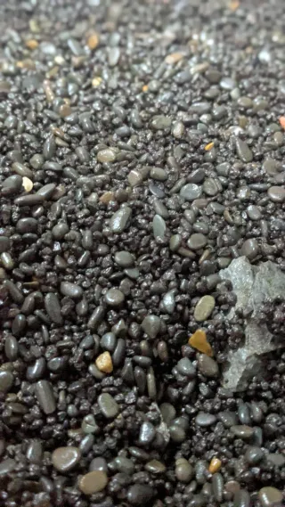 Grava negra para acuario