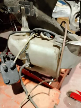 Depósito y motor limpiaparabrisas Alfa 166