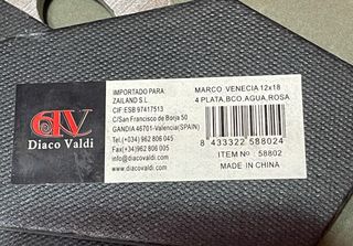 Marco de fotos plateado decorativo