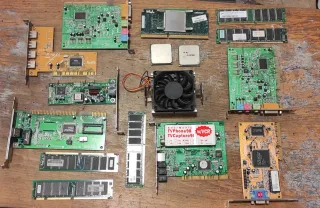 Lote Componentes PC Tarjetas y Memorias