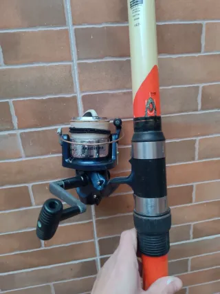 Cana de pescar con carrete