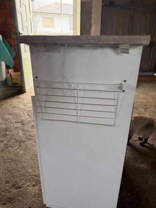 Mesa de planchar con mueble