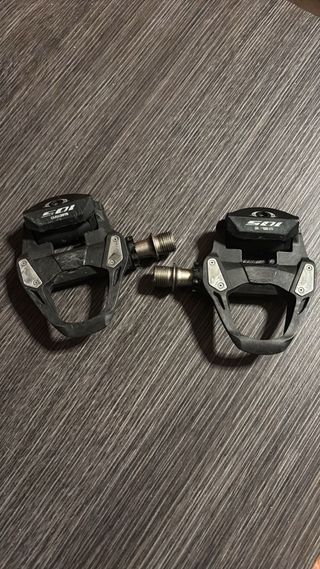 Pedales Shimano 105