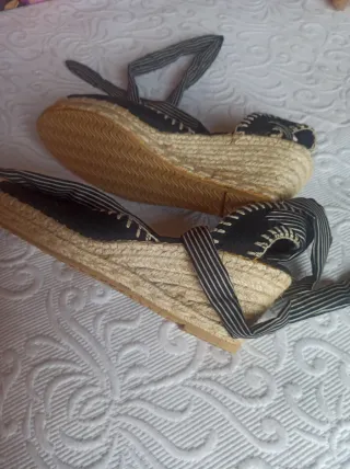 Alpargatas Hipercor Negras y Beige