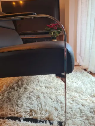 Butaca Negra Estilo Bauhaus