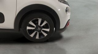 Citroen C3 PureTech 82 Live 61 kW (83 CV)