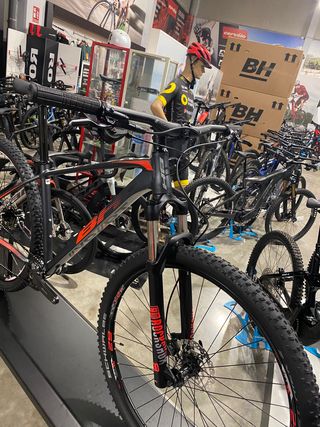 BH EXPERT TLF: 954370589