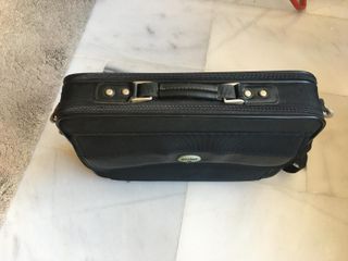 Maletín Antler para portátil 15-17 buen estado