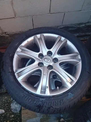 Llantas Lexus