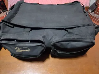 Barco cebador invader