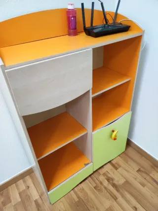 Mueble infantil estanterías y cajón