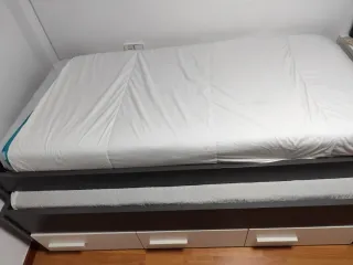 Cama nido gris y blanca con 3 cajones