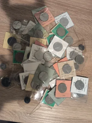 Monete 50 Lire normali più piccole