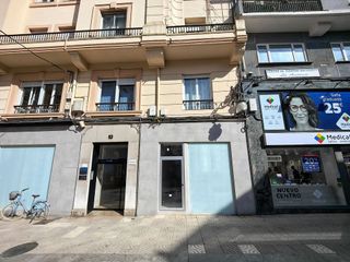 Local comercial en alquiler en Centro en Torrelavega