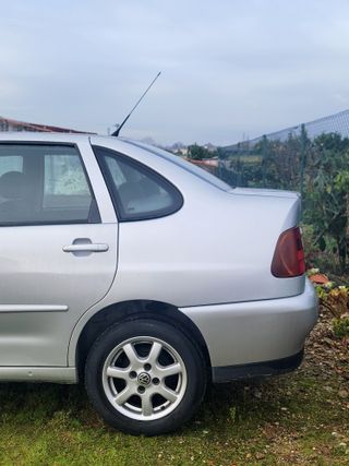 Volkswagen Polo classic 1.4 16V 100cv