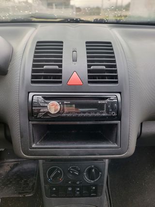 Volkswagen Polo classic 1.4 16V 100cv