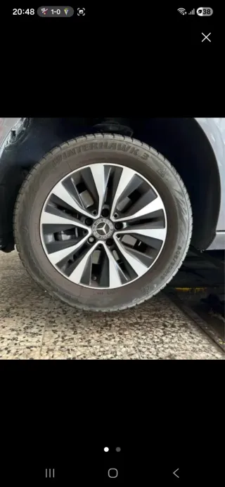 Llantas Mercedes 16 pulgadas con sus neumáticos