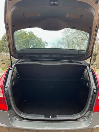 Hyundai i30 1.6 CRDi GL FDU Classic 2011